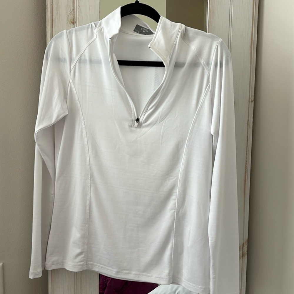 Women’s callaway white pull over